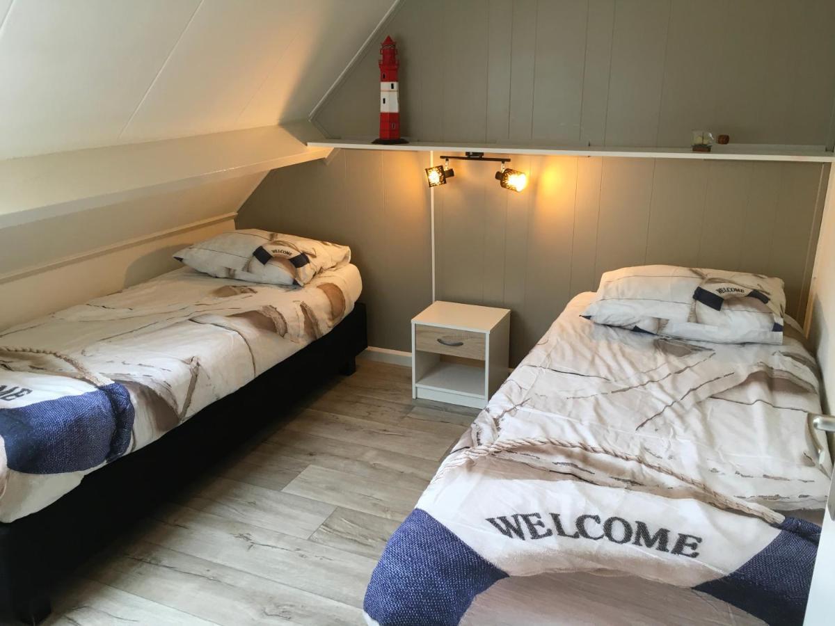 Cozy Holiday Home In Quiet Neighbourhood ドンブルグ エクステリア 写真
